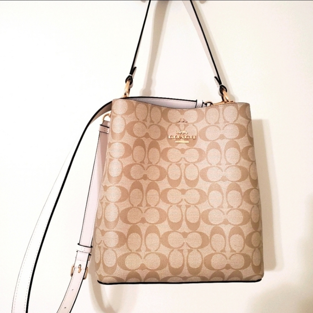 Coach messenger bag